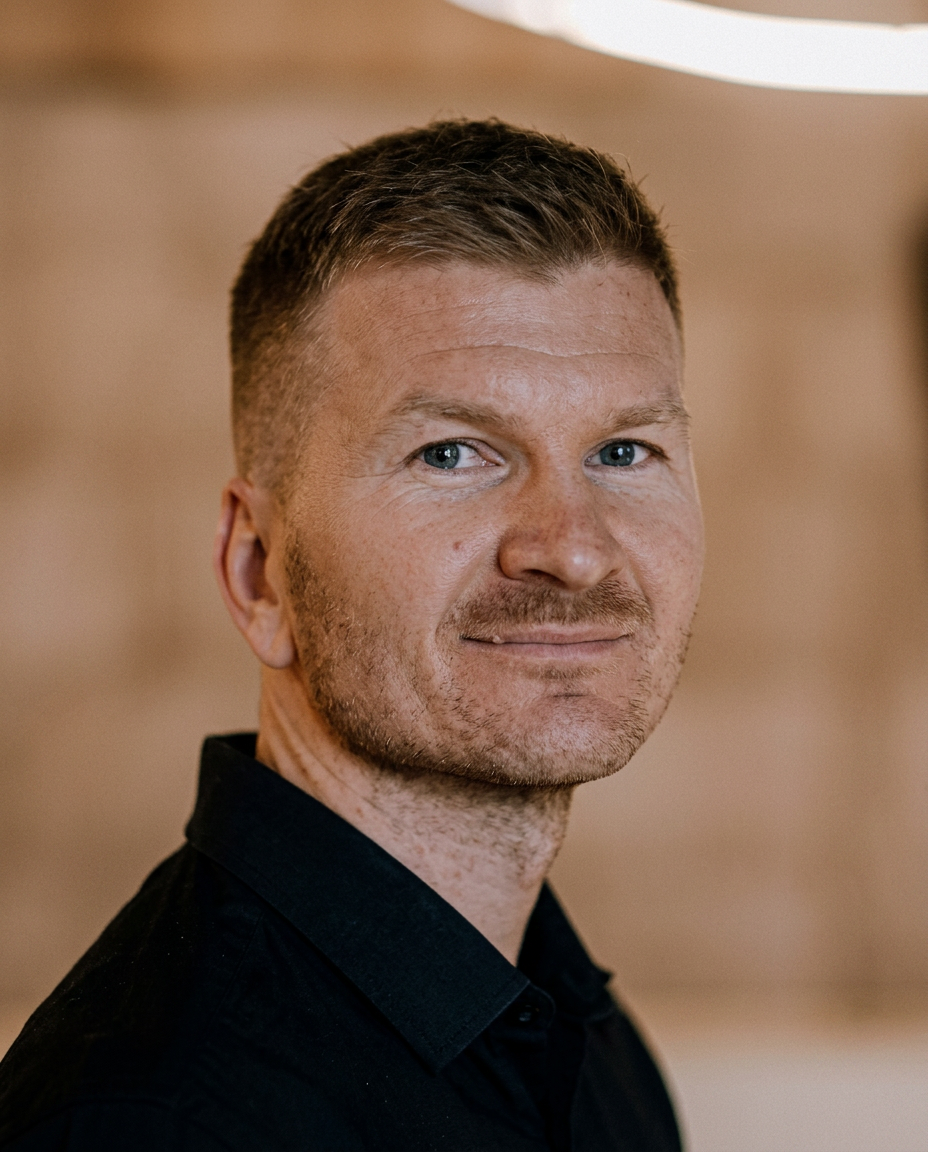 Simen Folke Andersson — Snekker & prosjektleder i Folke Bygg AS